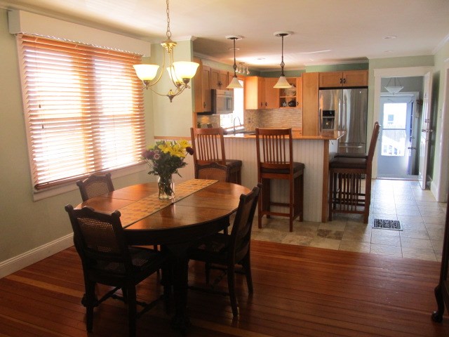 15 Riverside Street Portsmouth, RI 02871 - Photo 8 of 32 Gallery Image 8