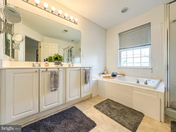 $2,900 | 14358 Haysickle Court, Centreville, VA 20121