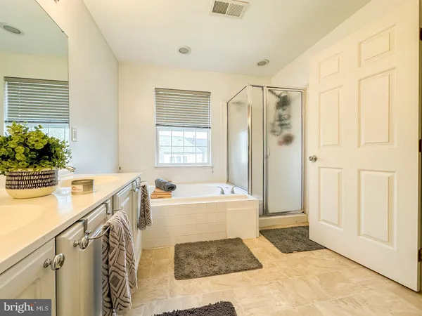 $2,900 | 14358 Haysickle Court, Centreville, VA 20121