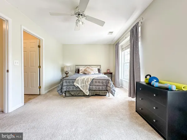 $2,900 | 14358 Haysickle Court, Centreville, VA 20121