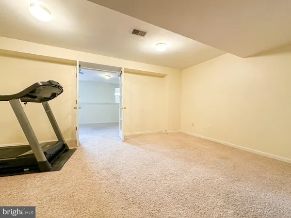 $2,900 | 14358 Haysickle Court, Centreville, VA 20121