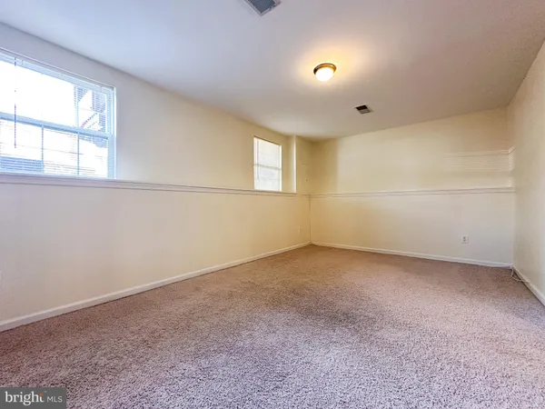 $2,900 | 14358 Haysickle Court, Centreville, VA 20121