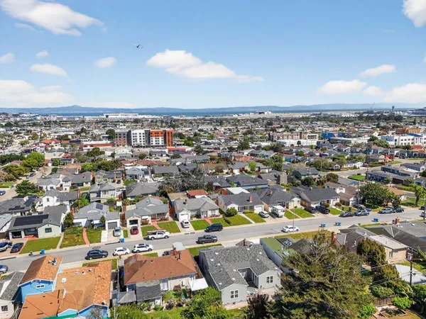 $1,398,000 | 750 Magnolia Avenue, San Bruno, CA 94066