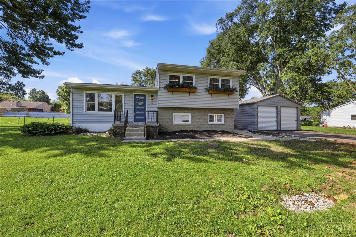 6611 Hendrickson Road Middletown, OH 45044 - Photo 5 of 62
