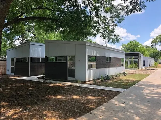 $2,500 | 1159 Perry Road, Unit A, Austin, TX 78721