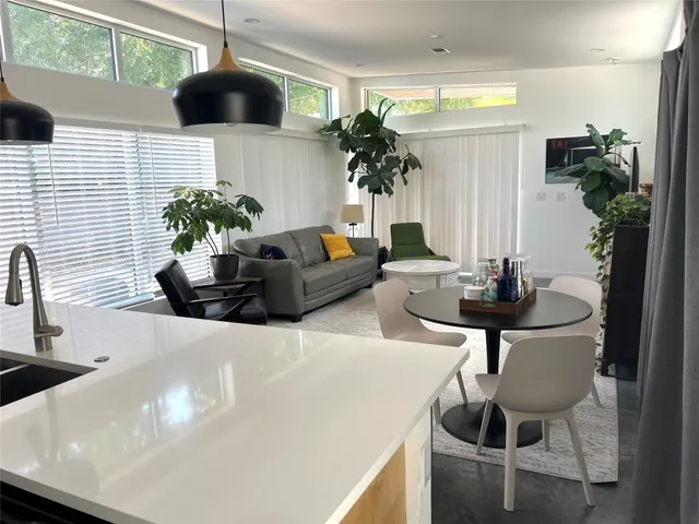 $2,500 | 1159 Perry Road, Unit A, Austin, TX 78721