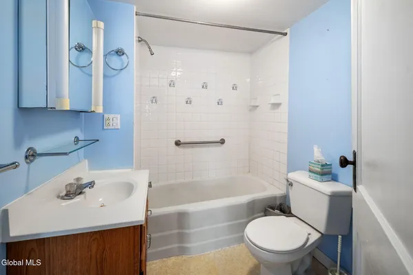 $237,000 | 647 Barnerville Road, Howes Cave, NY 12092