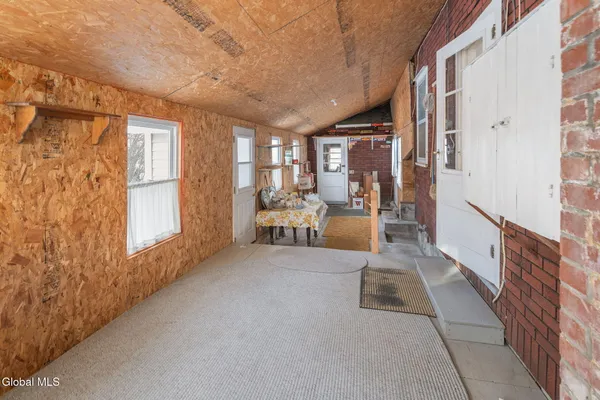 $237,000 | 647 Barnerville Road, Howes Cave, NY 12092