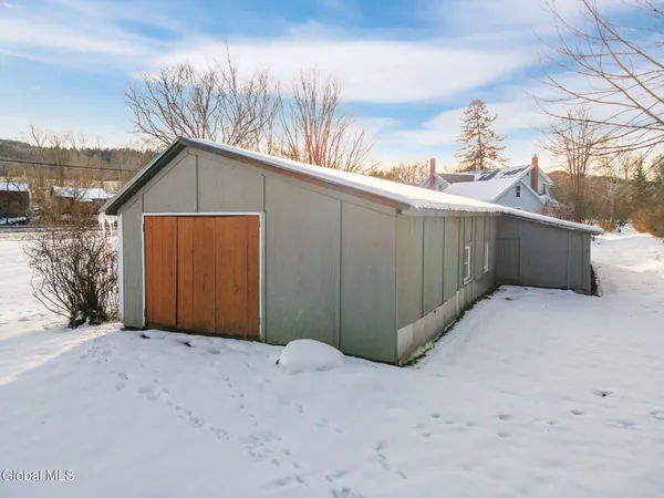 $237,000 | 647 Barnerville Road, Howes Cave, NY 12092