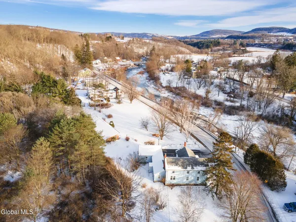 $237,000 | 647 Barnerville Road, Howes Cave, NY 12092