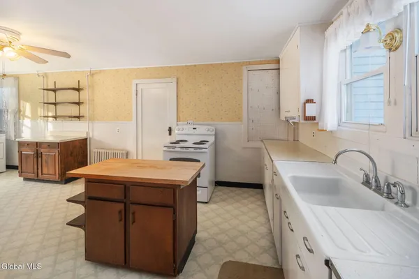 $237,000 | 647 Barnerville Road, Howes Cave, NY 12092