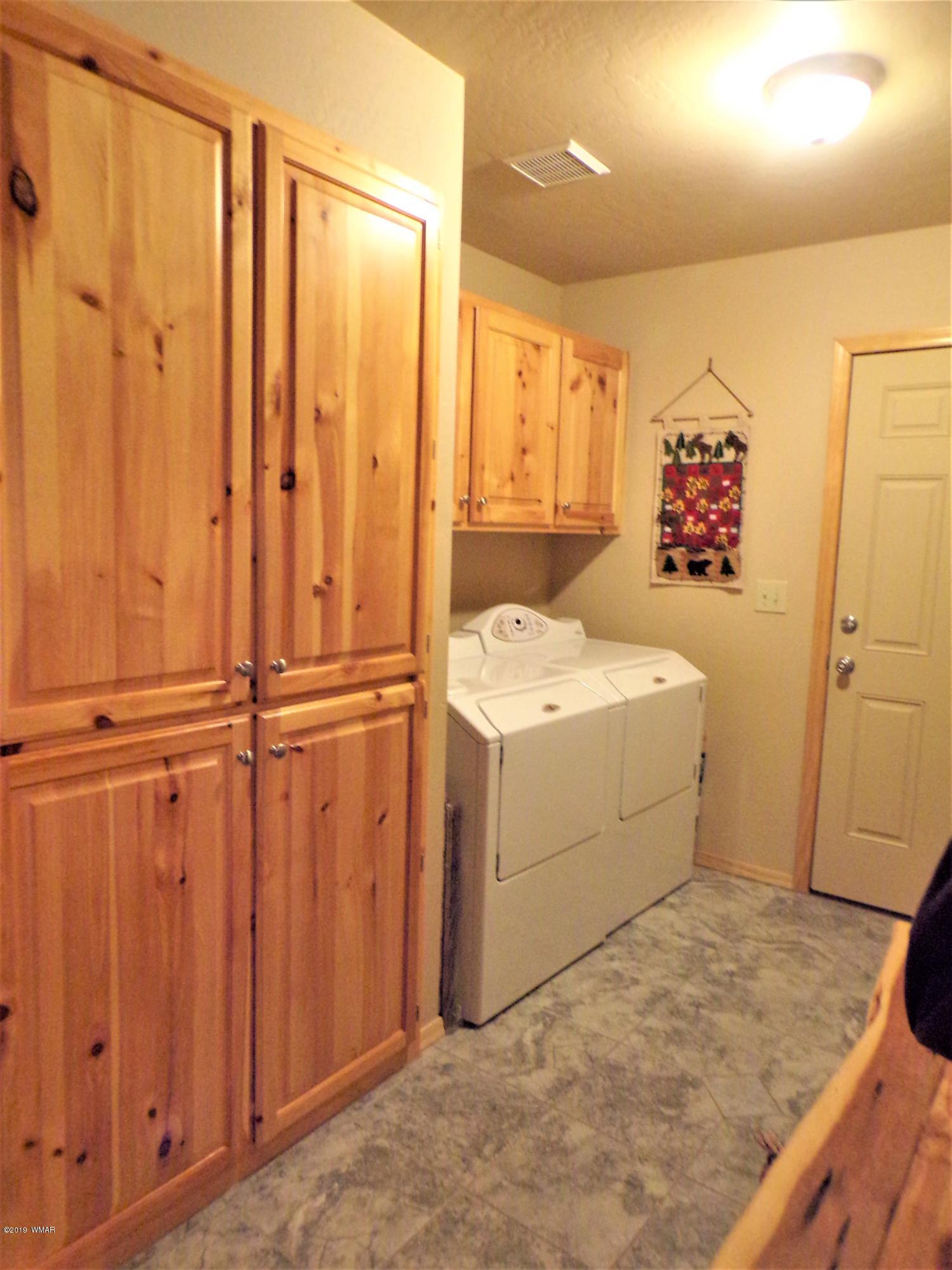 8472 Eagle Point Road Pinetop, AZ 85935 - Photo 11 of 38 Gallery Image 11