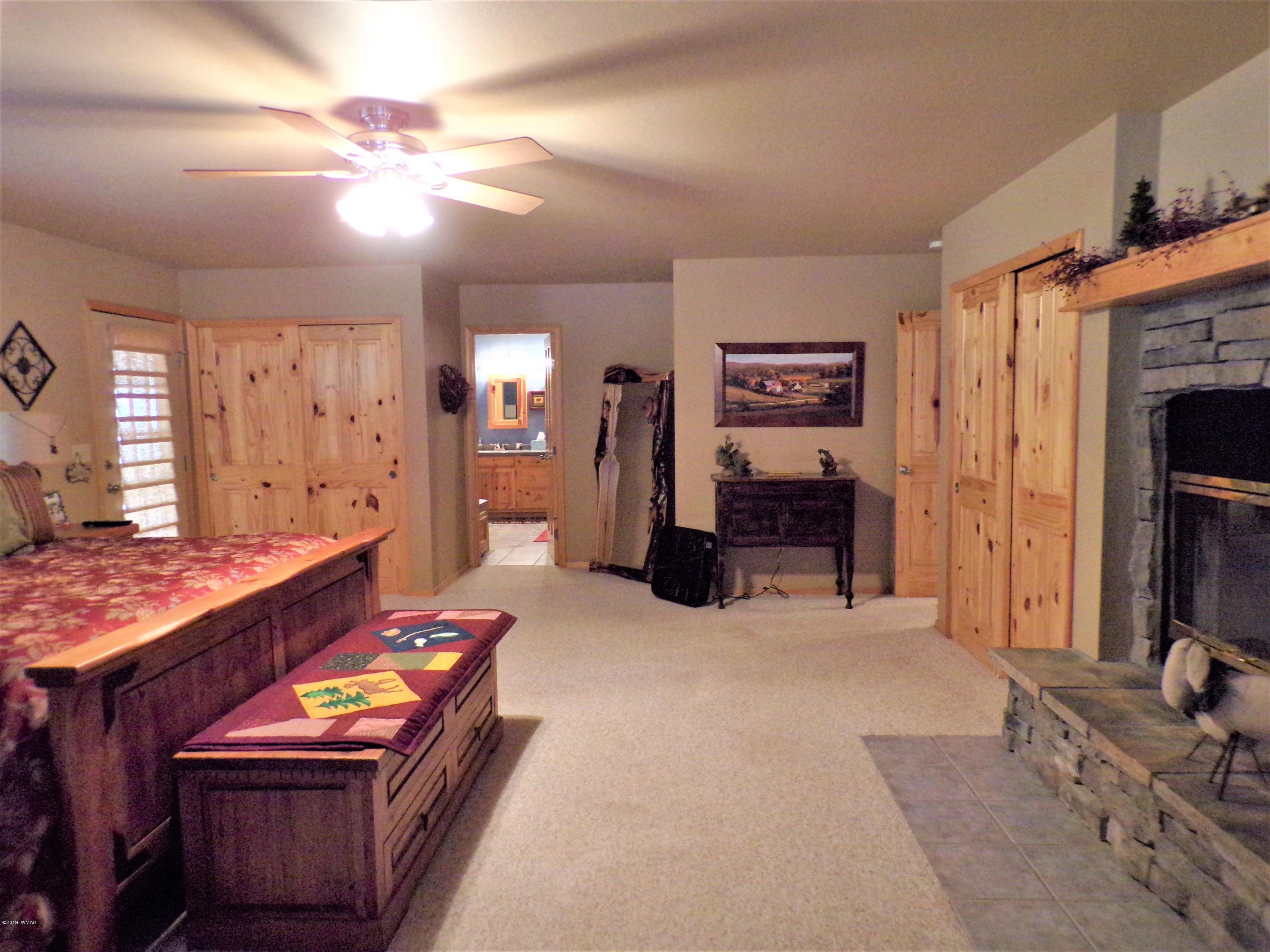 8472 Eagle Point Road Pinetop, AZ 85935 - Photo 17 of 38 Gallery Image 17