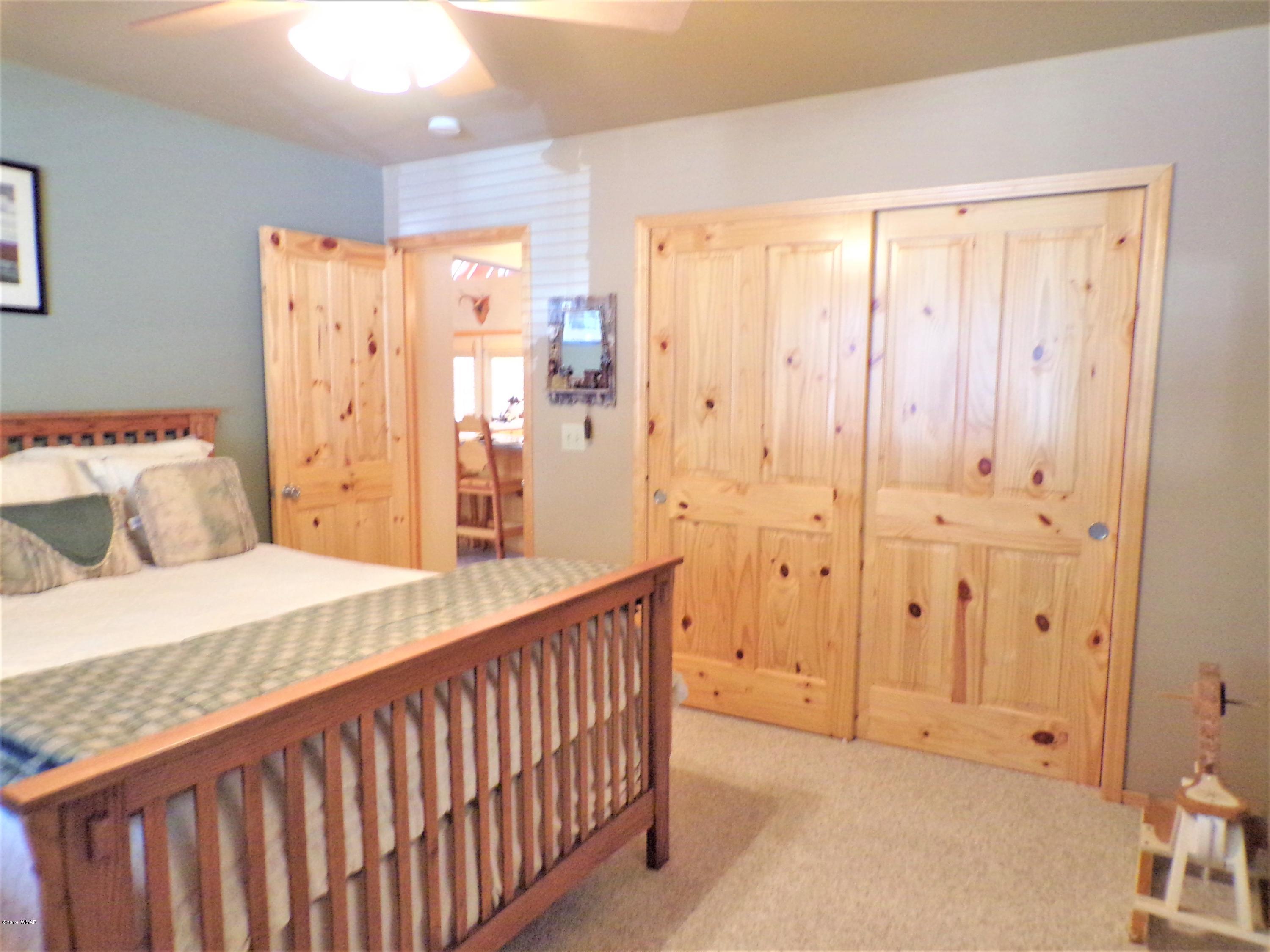 8472 Eagle Point Road Pinetop, AZ 85935 - Photo 26 of 38 Gallery Image 26