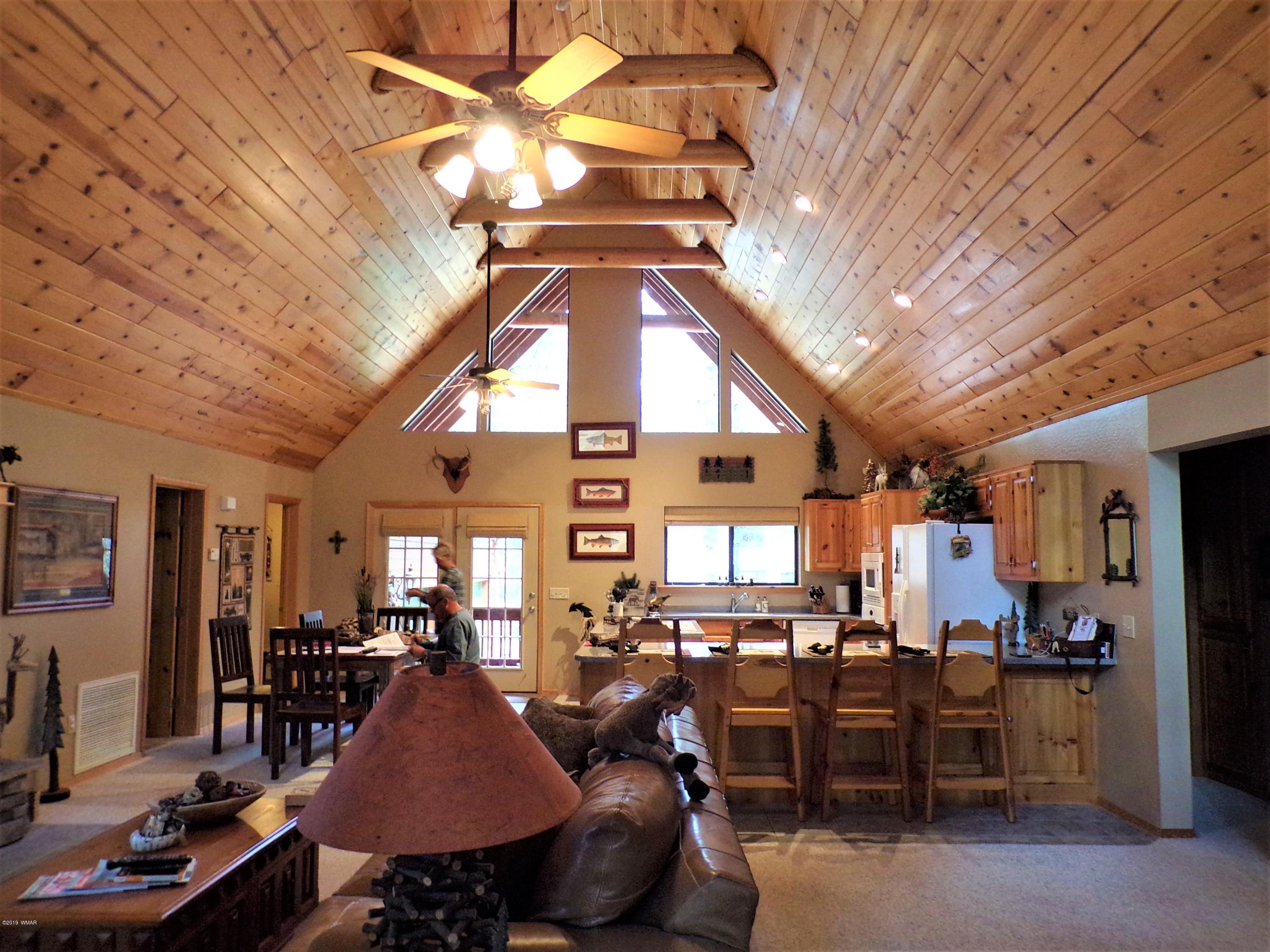 8472 Eagle Point Road Pinetop, AZ 85935 - Photo 3 of 38 Gallery Image 3