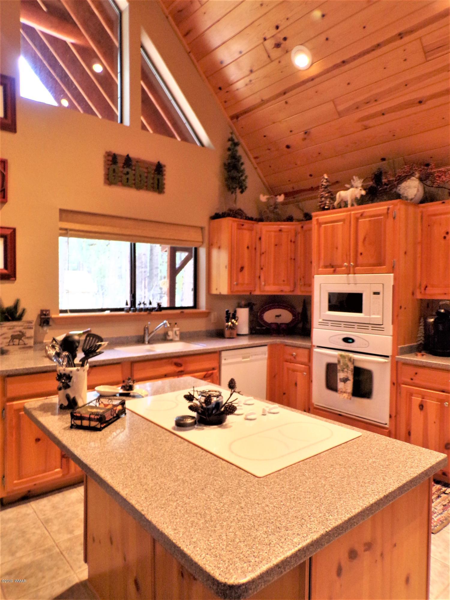8472 Eagle Point Road Pinetop, AZ 85935 - Photo 6 of 38 Gallery Image 6