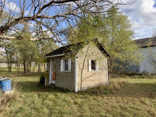 10411 Cady Road Jackson, MI 49201 - Photo 10 of 28