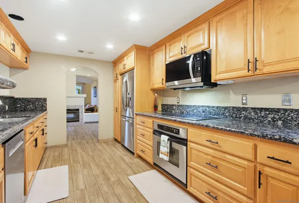 $985,000 | 24427 Del Amo Road, Ramona, CA 92065