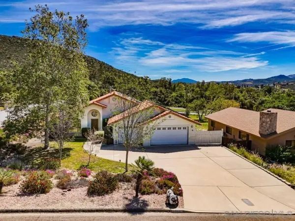 $985,000 | 24427 Del Amo Road, Ramona, CA 92065
