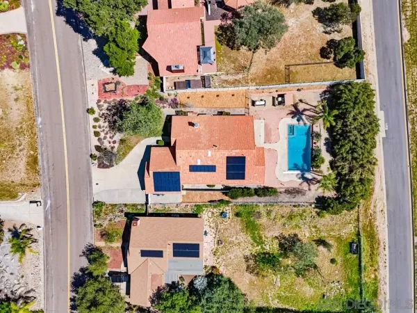 $985,000 | 24427 Del Amo Road, Ramona, CA 92065