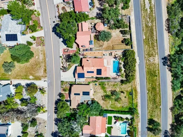 $985,000 | 24427 Del Amo Road, Ramona, CA 92065