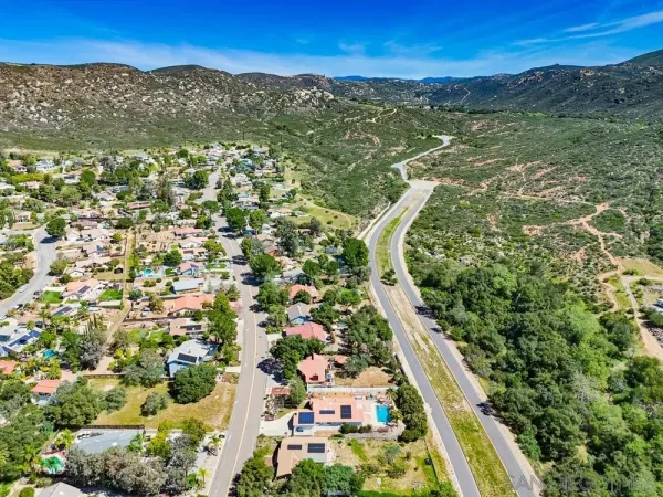 $985,000 | 24427 Del Amo Road, Ramona, CA 92065
