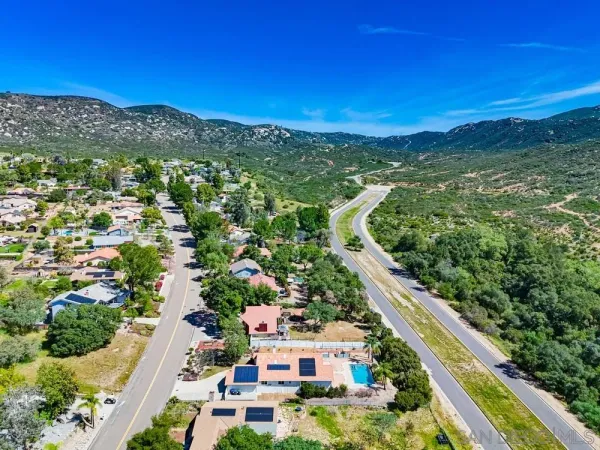 $985,000 | 24427 Del Amo Road, Ramona, CA 92065
