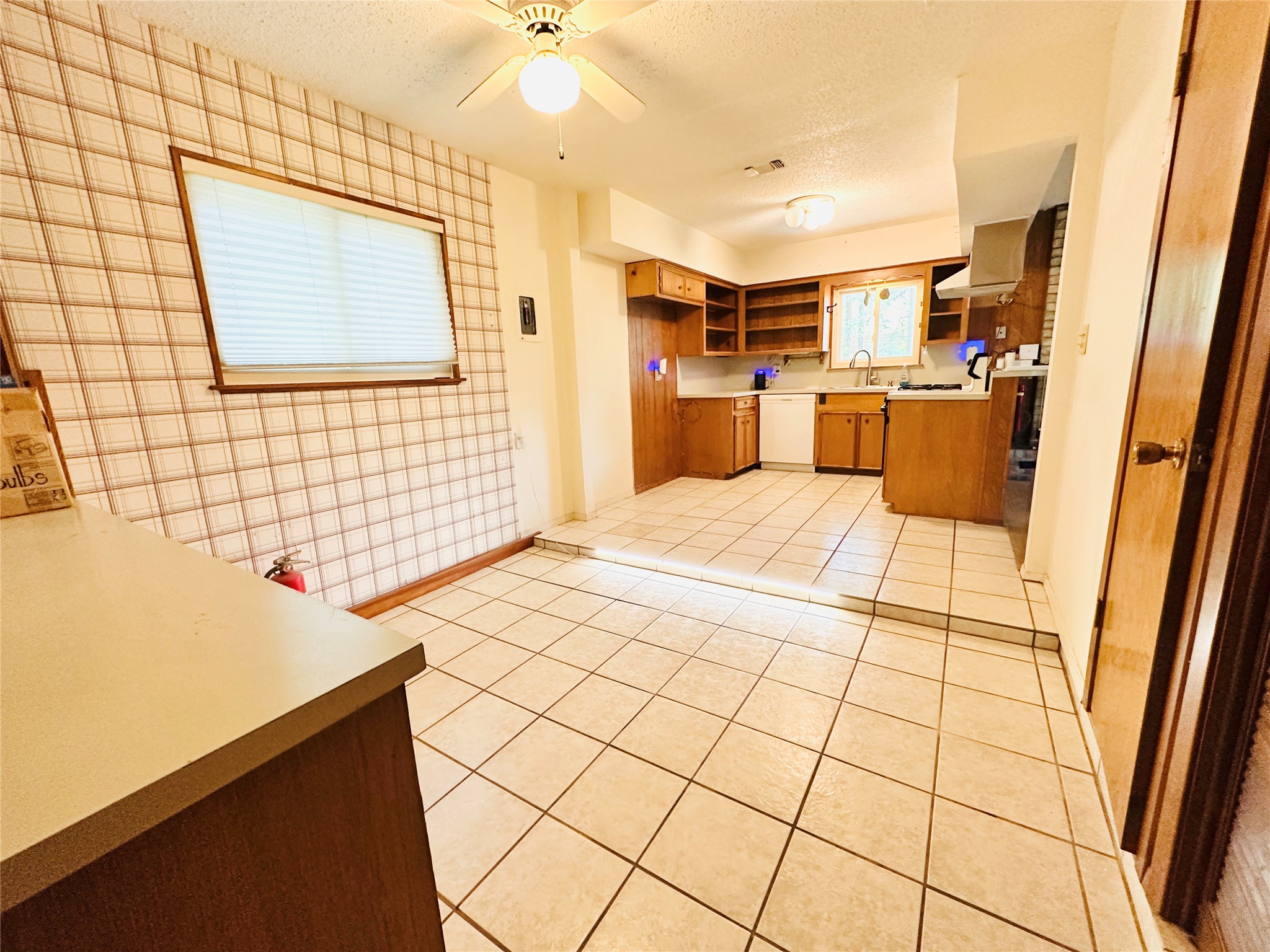 1704 Parkside Lane Austin, TX 78745 - Photo 28 of 39