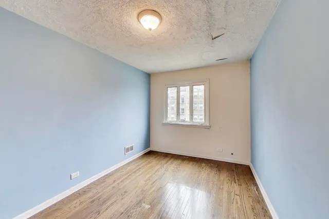 $100,000 | 8613 South Ingleside Avenue, Chicago, IL 60619