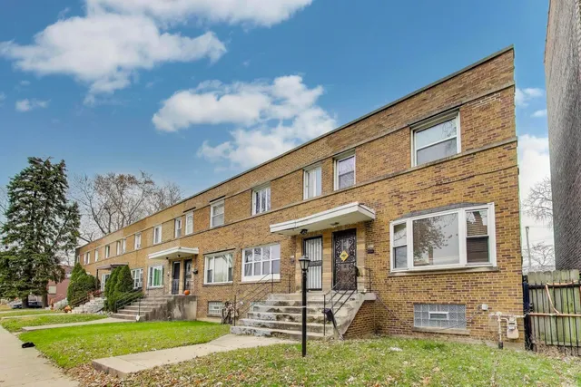 $100,000 | 8613 South Ingleside Avenue, Chicago, IL 60619