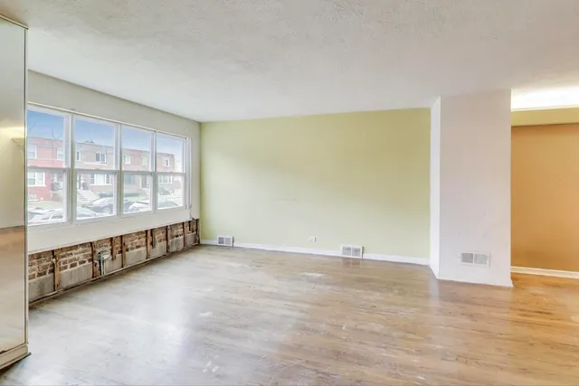 $100,000 | 8613 South Ingleside Avenue, Chicago, IL 60619