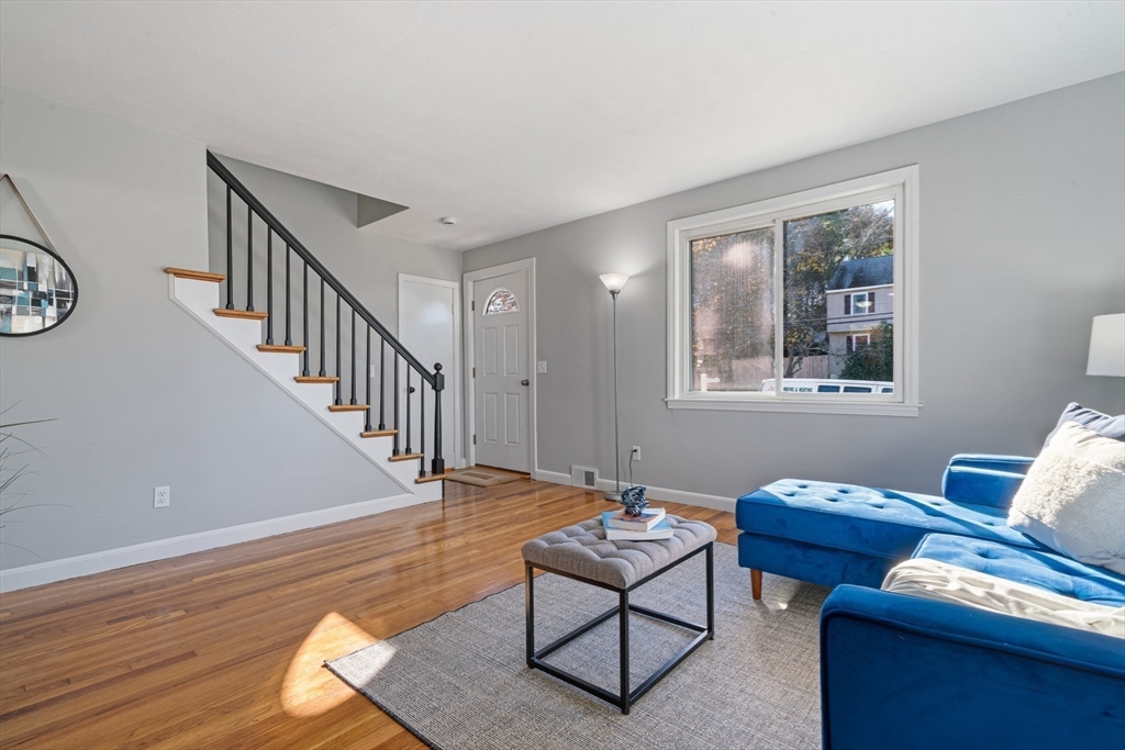 16 Kings View Road Marlborough, MA 01752 - Photo 3 of 28 Gallery Image 3