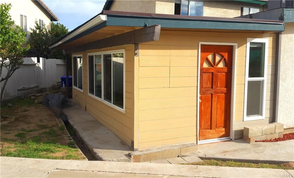 632 North Birch Avenue Rialto, CA 92376 - Photo 18 of 24 a view of entrance of the house