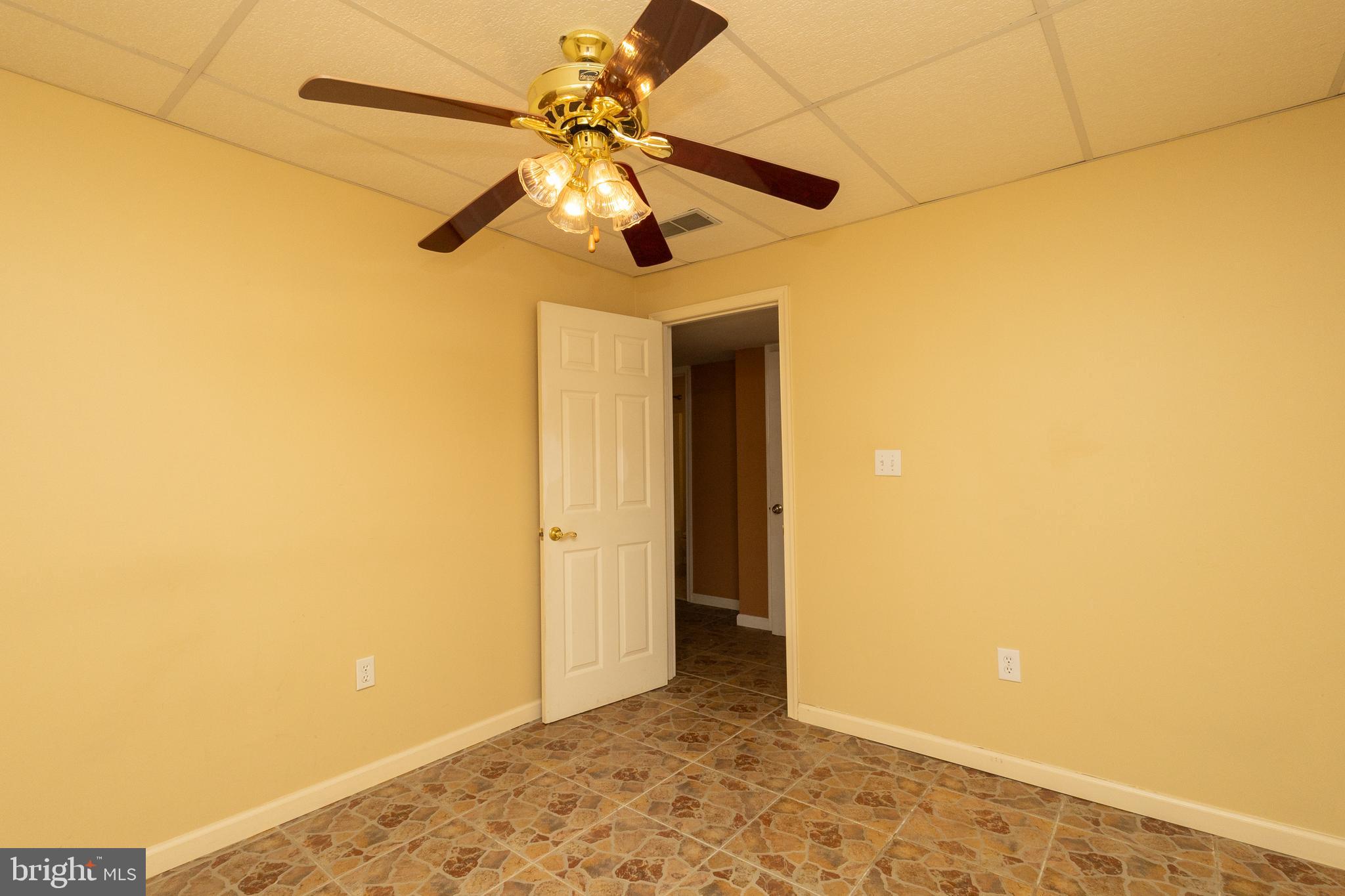 231 Roth Avenue Taneytown, MD 21787 - Photo 33 of 48 Gallery Image 33