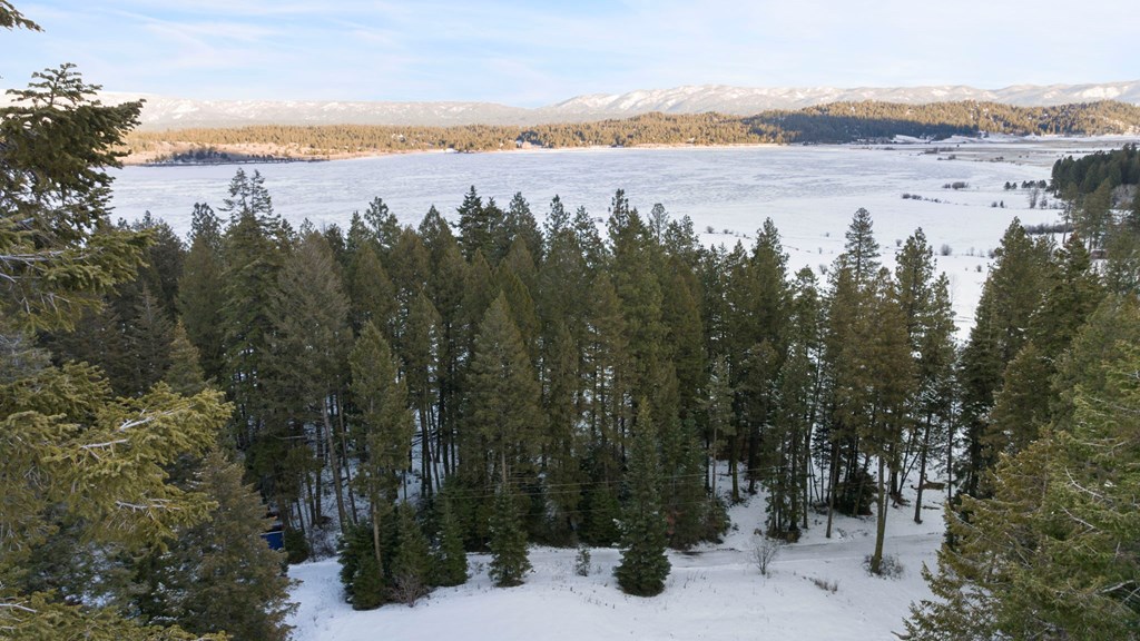 616-618 Teepee Road, Unit 25 & 28 Cascade, ID 83611 - Photo 6 of 14