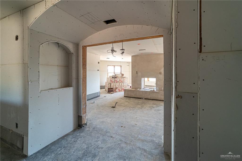 2136 East Mile 3 Road Palmhurst, TX 78573 - Photo 9 of 18