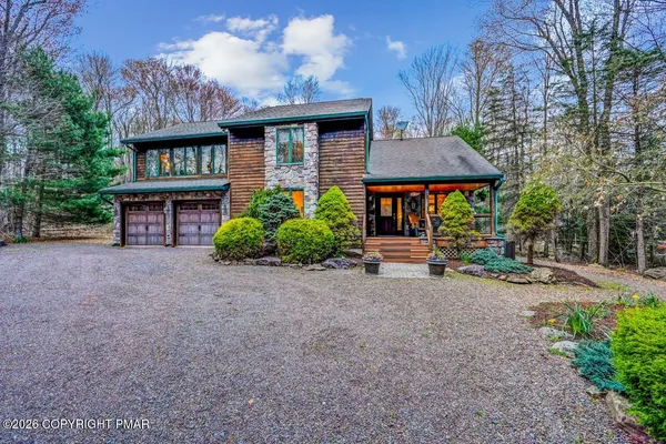 $869,000 | 1111 Bear Track Trail, Pocono Pines, PA 18350