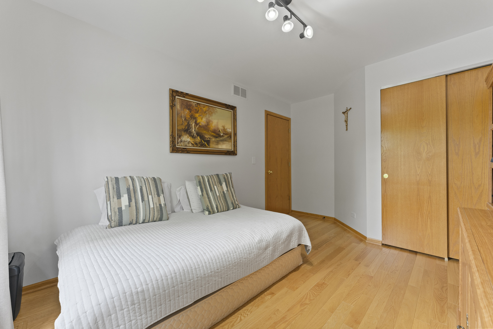 141 Crescent Lane, Unit 141 Schaumburg, IL 60193 - Photo 28 of 33