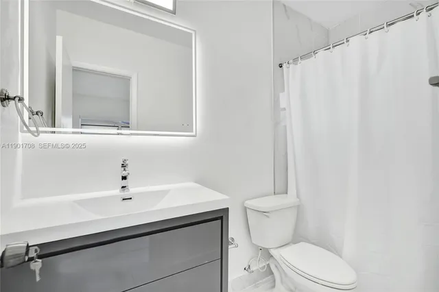 $3,899 | 5750 Northwest 111th Street, Hialeah, FL 33012