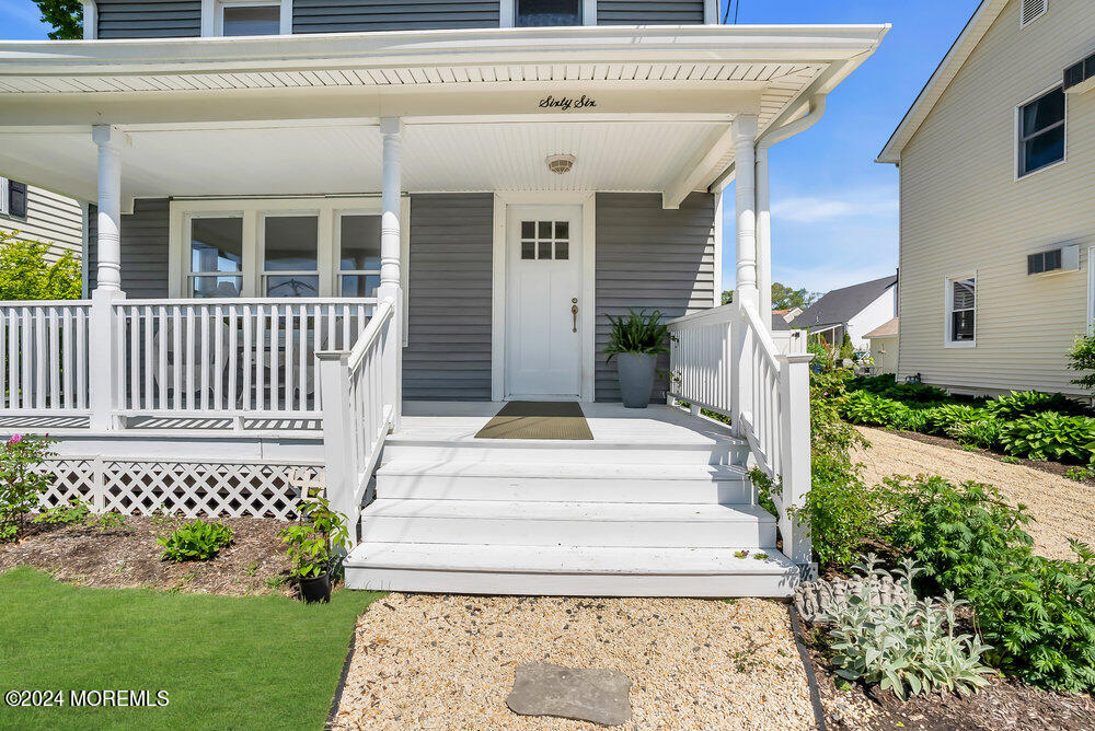 66 Carpenter Street Red Bank, NJ 07701 - Photo 3 of 35 007_mjb04310-1