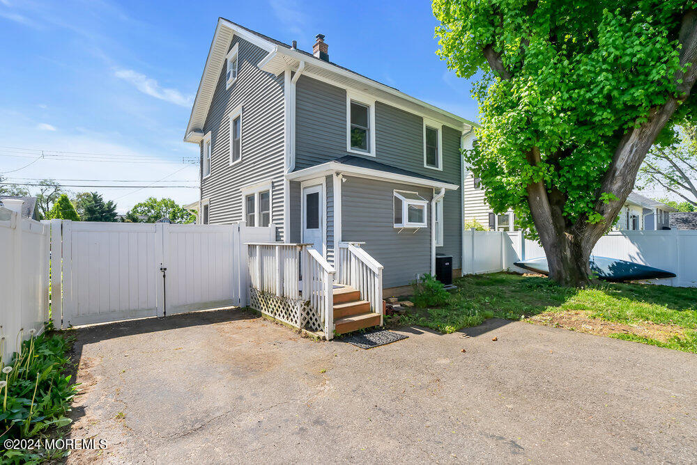 66 Carpenter Street Red Bank, NJ 07701 - Photo 33 of 35 hidden-048_mjb04335