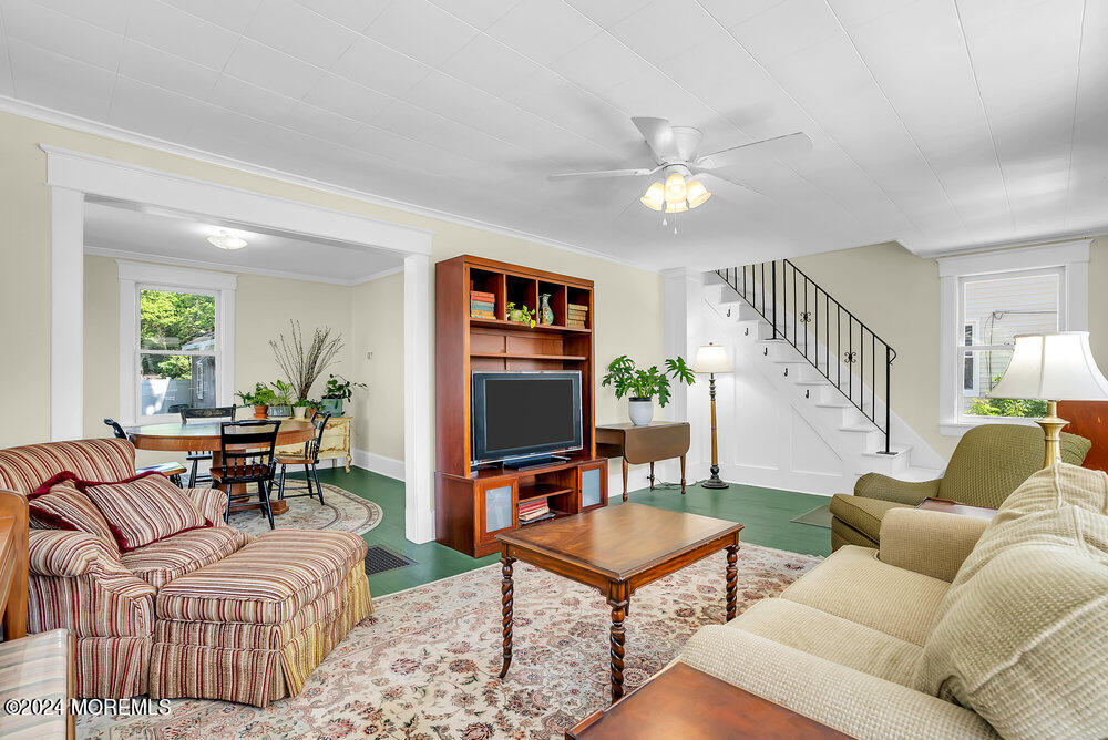 66 Carpenter Street Red Bank, NJ 07701 - Photo 9 of 35 013_mjb04365