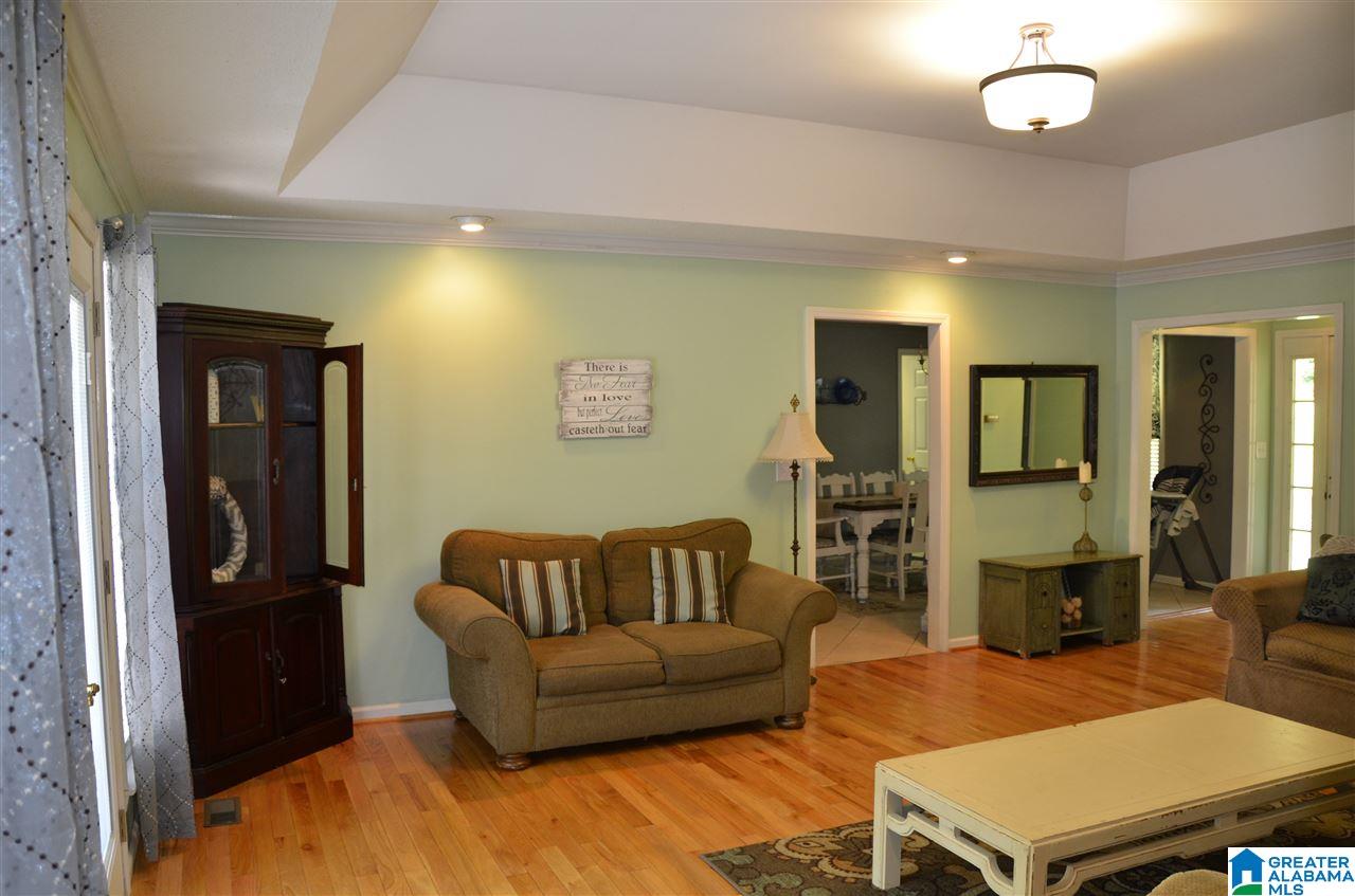 240 Lakeshore Circle Oneonta, AL 35121 - Photo 19 of 35