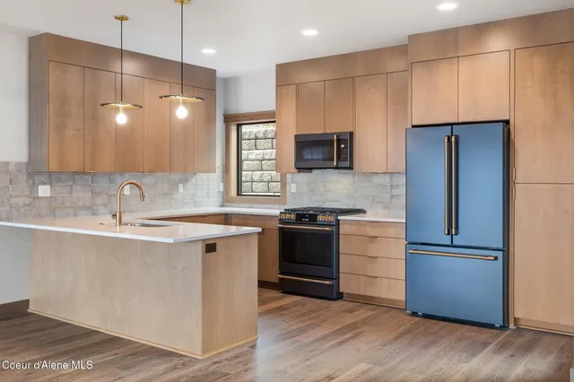 $2,590,000 | 42 Olaf Court, Sandpoint, ID 83864