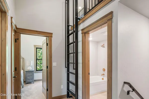 $2,590,000 | 42 Olaf Court, Sandpoint, ID 83864