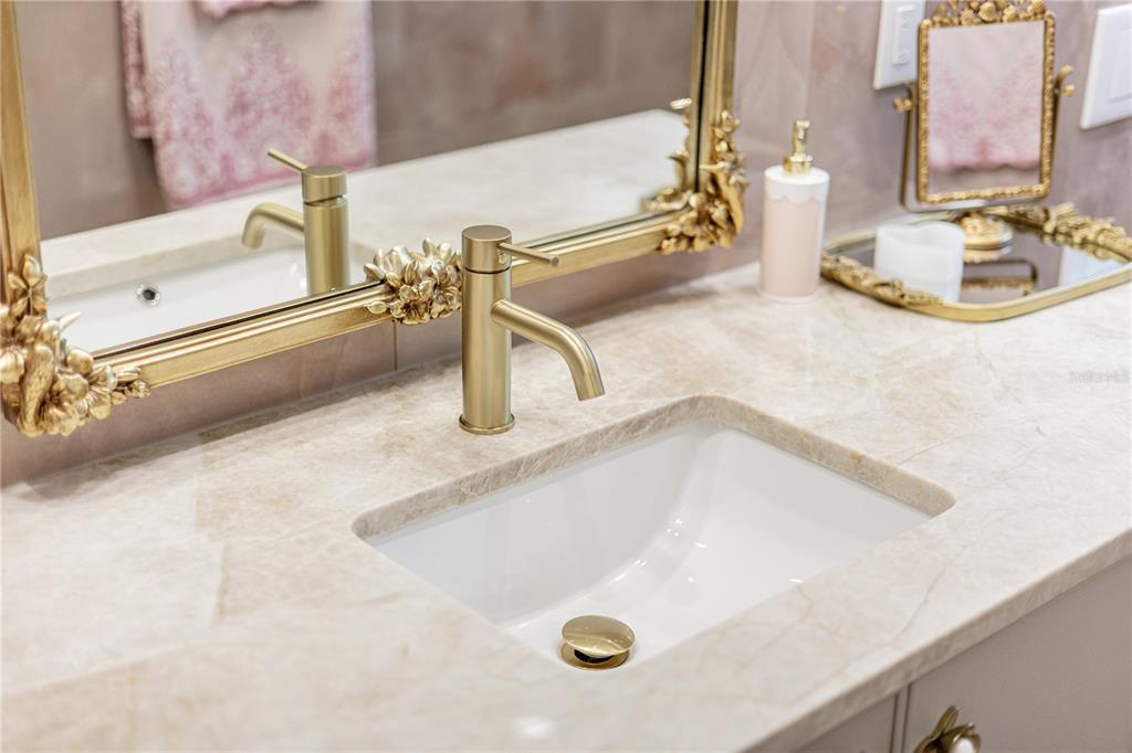 9240 Falcon Court Venice, FL 34293 - Photo 73 of 99
