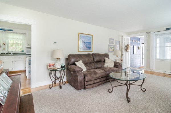 19 Pierce Road Weymouth, MA 02188 - Photo 9 of 30 Gallery Image 9