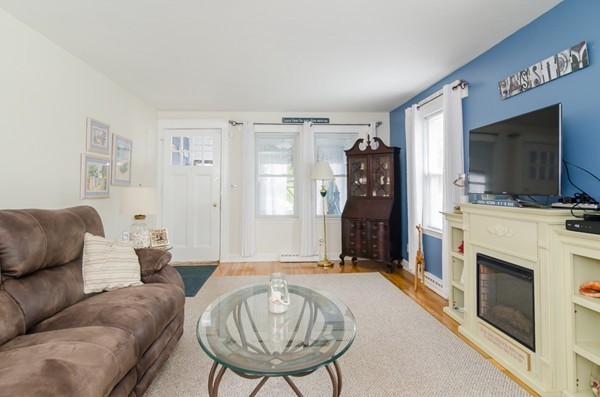 19 Pierce Road Weymouth, MA 02188 - Photo 10 of 30 Gallery Image 10