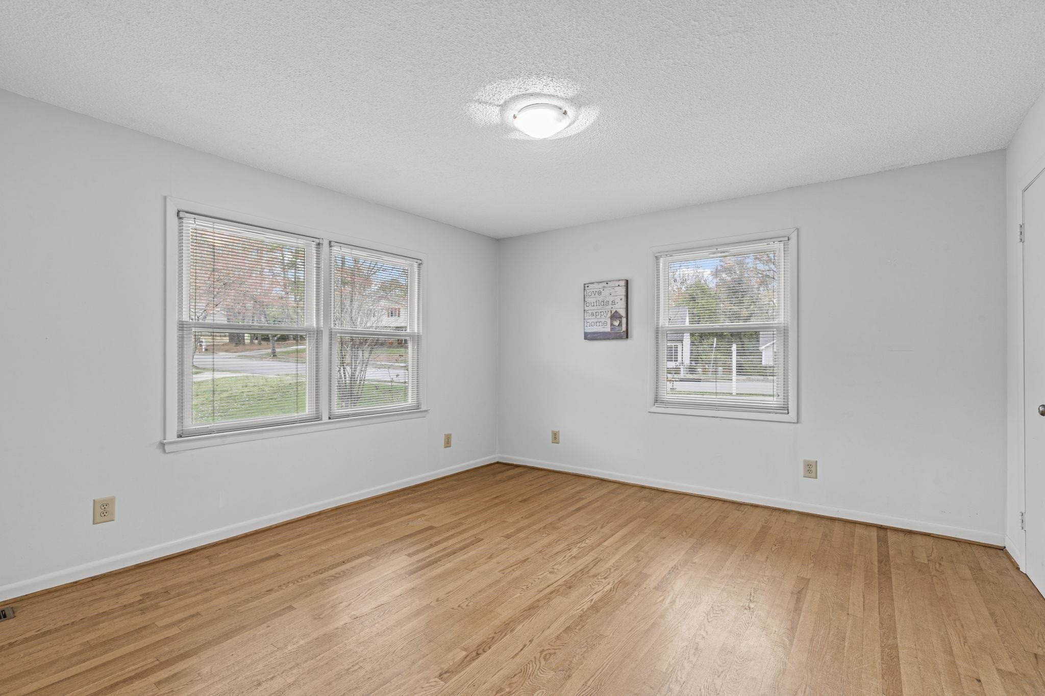 2104 Port Royal Road Raleigh, NC 27609 - Photo 12 of 37 Photo 12