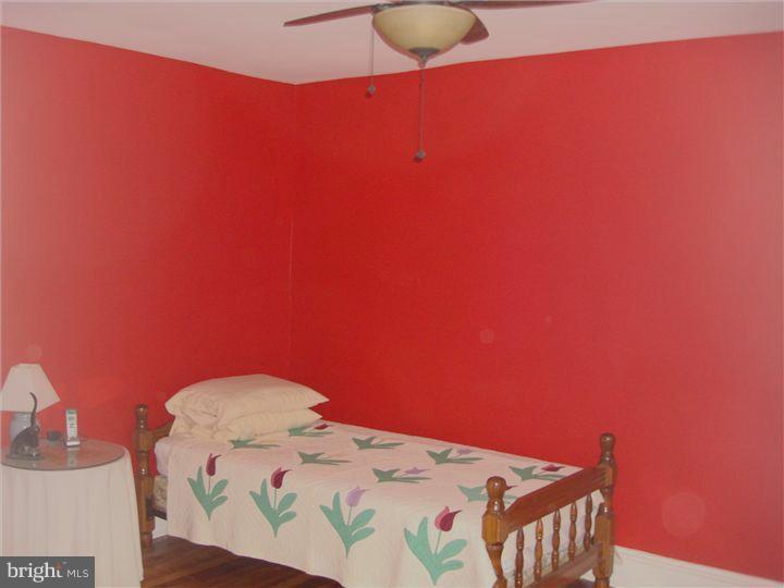 25 Strathmore Road Havertown, PA 19083 - Photo 14 of 18 Bedroom 2